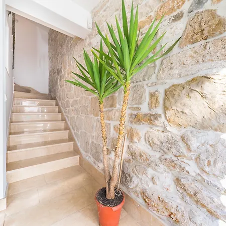 Perla Varos Apartament *