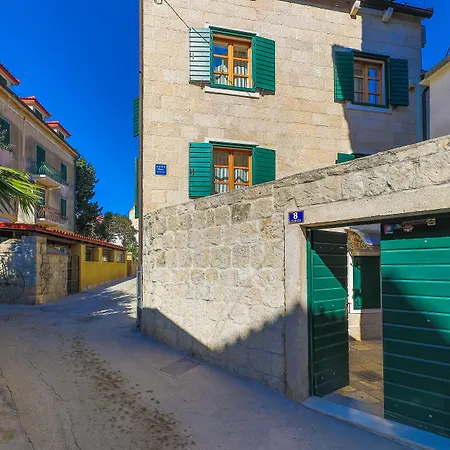 Apartment Perla Varos Split