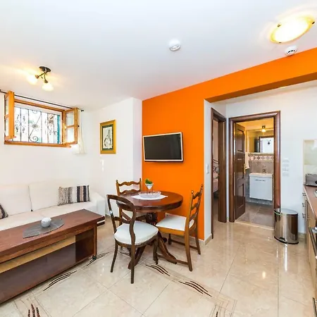 Perla Varos * ספליט