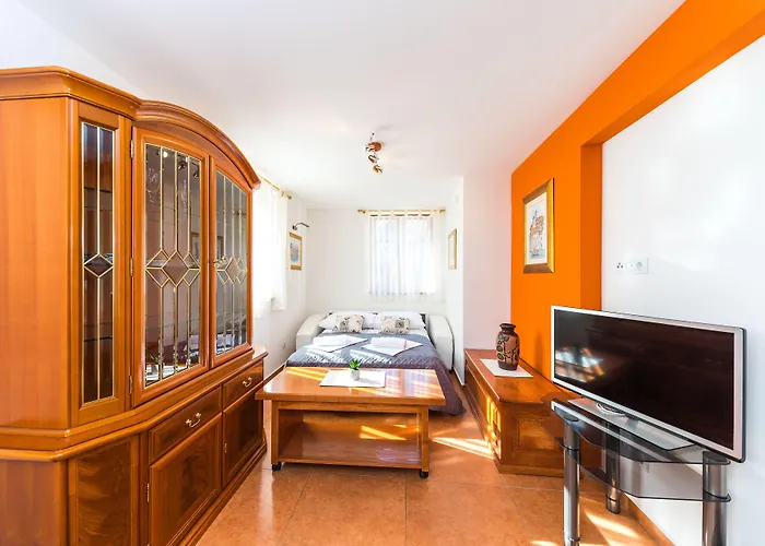 Perla Varos Apartamento *